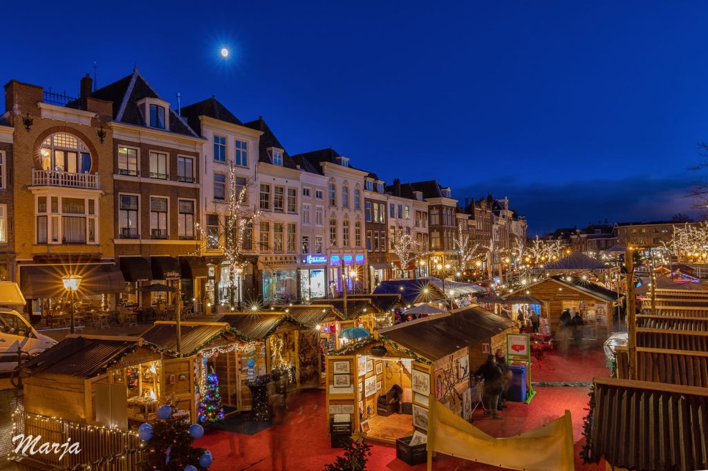 B&B Hart van Leiden Drijvende Kerstmarkt B&B Hart van Leiden